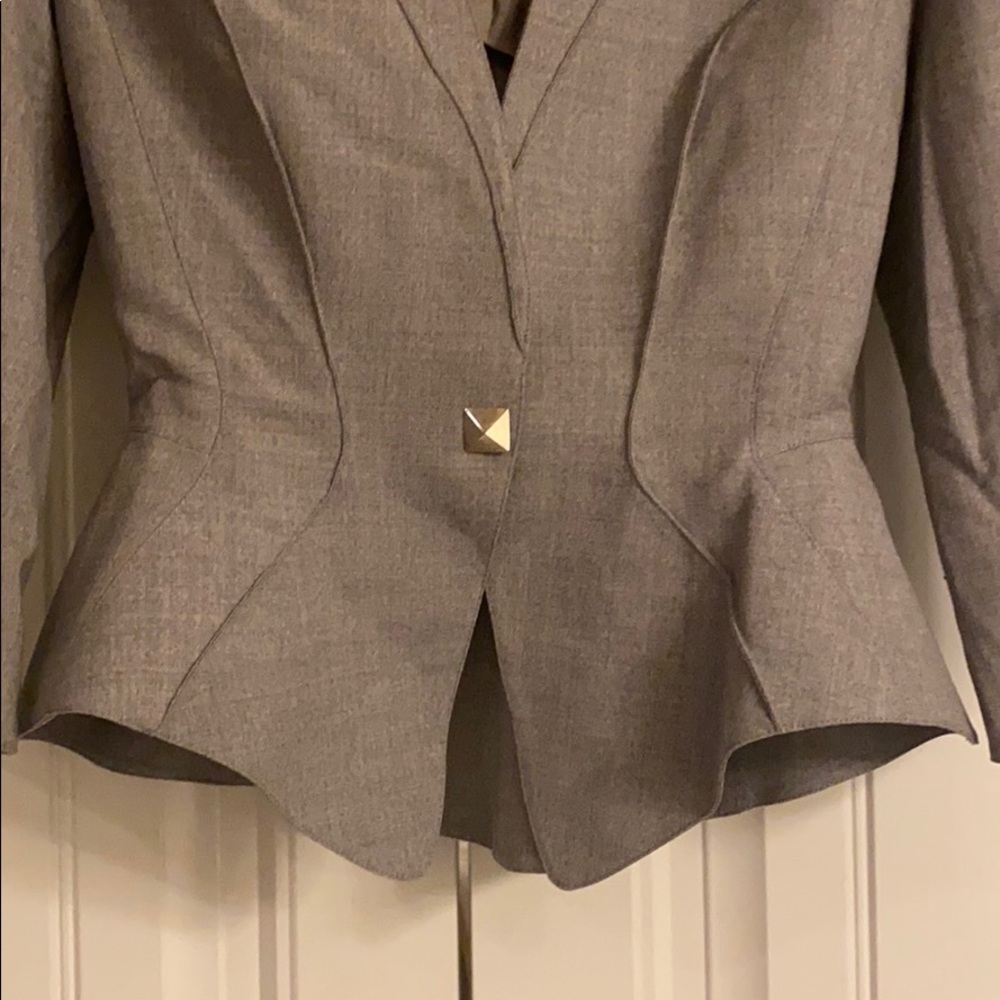 Thierry Mugler Paris tailored blazer..Vintage - Picture 3 of 11